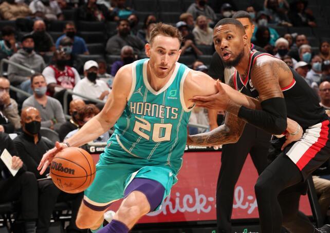 随着他们的 随着他们的