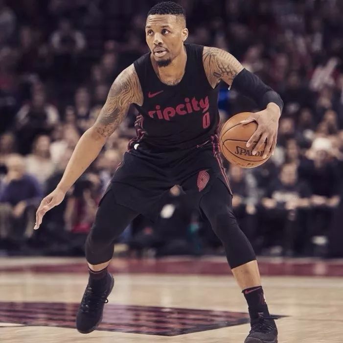 了夸张的1 了夸张的1